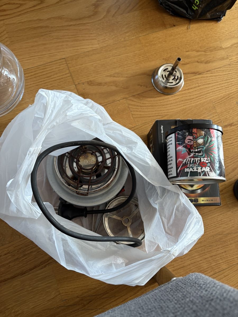 Amy Deluxe Wasserpfeifen: Shisha amy deluxe – Gebraucht aus Wattwil von Mehl420 1
