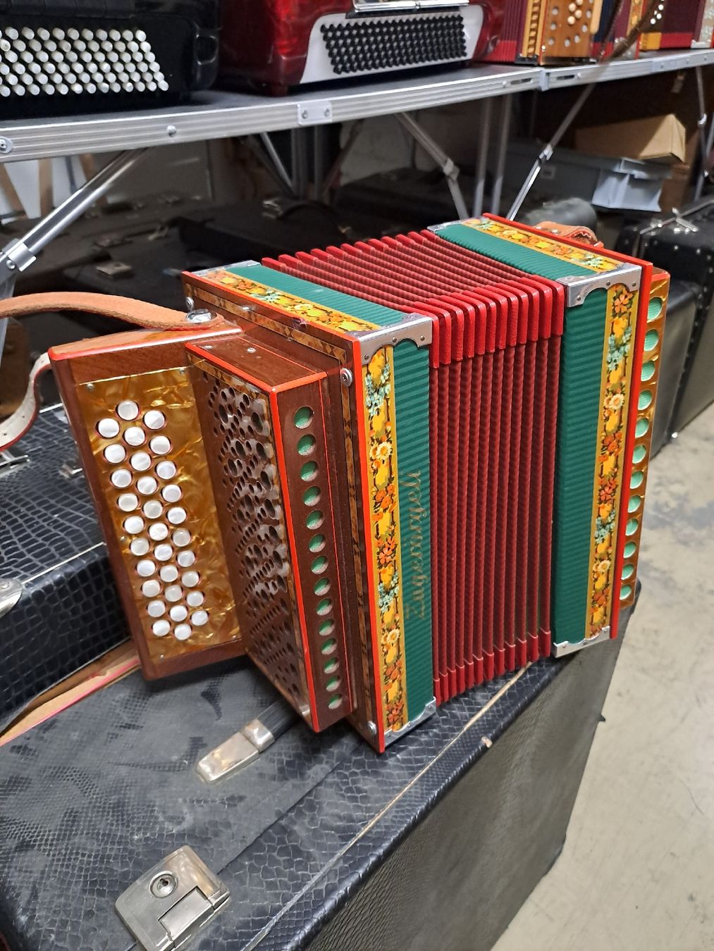 Instruments de musique: 2.chorig top orgeli – D'occasion à Villeneuve par BibiVintage 8