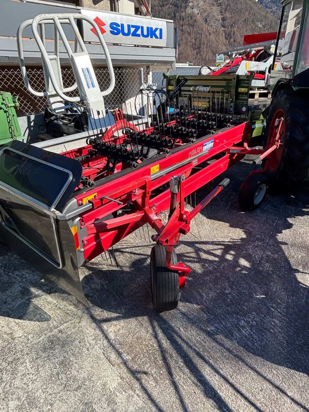 Tutte le macchine: Bandrechen Molon 250.5D Pro – Usato da Meiringen venduto da LMMLandmaschinenGmbH 1