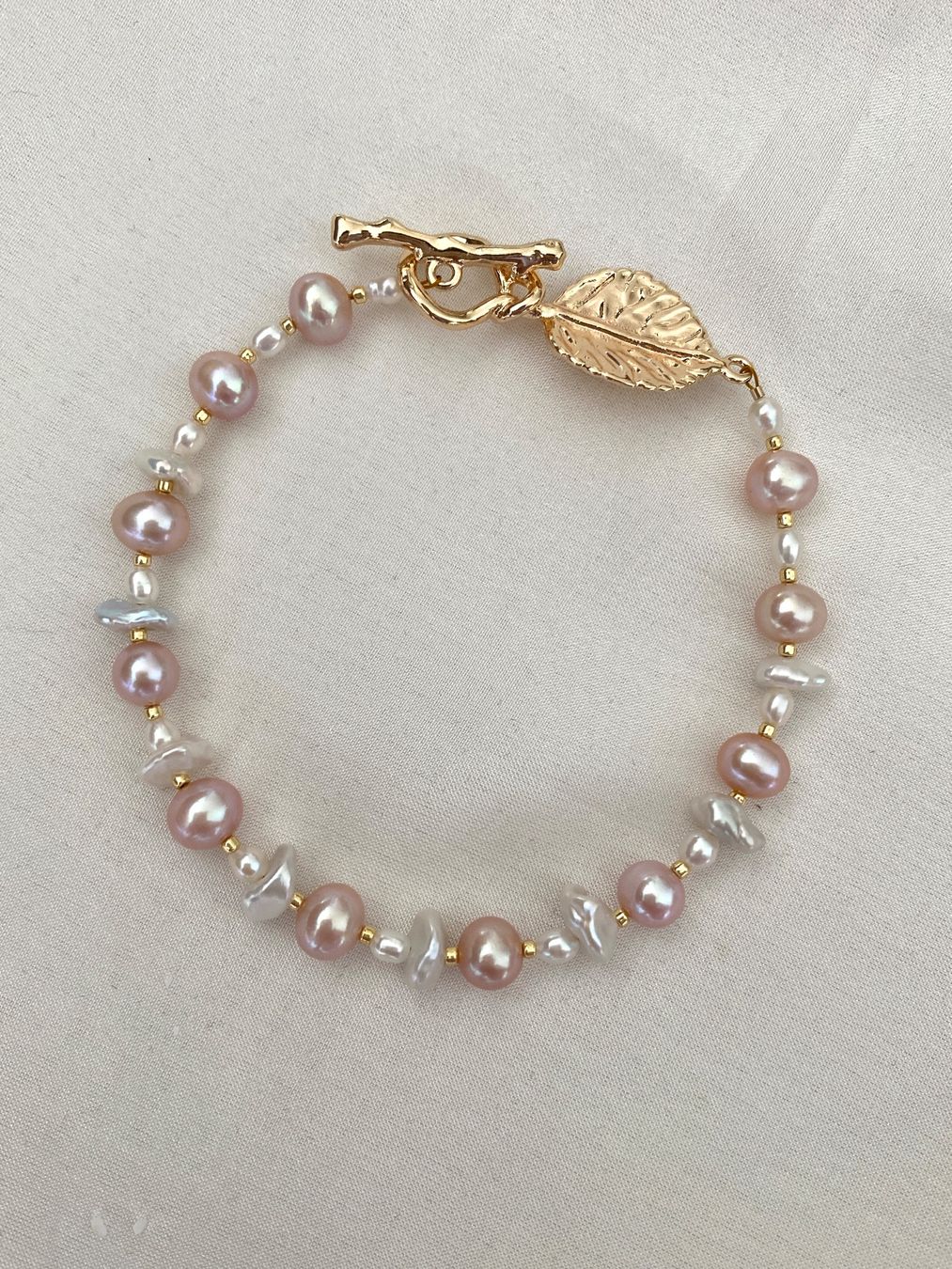 Bracciali & Braccialetti: Süsswasserperlen Armbänder echte – Nuovo e nell'imballaggio originale da Sarnen venduto da catnini