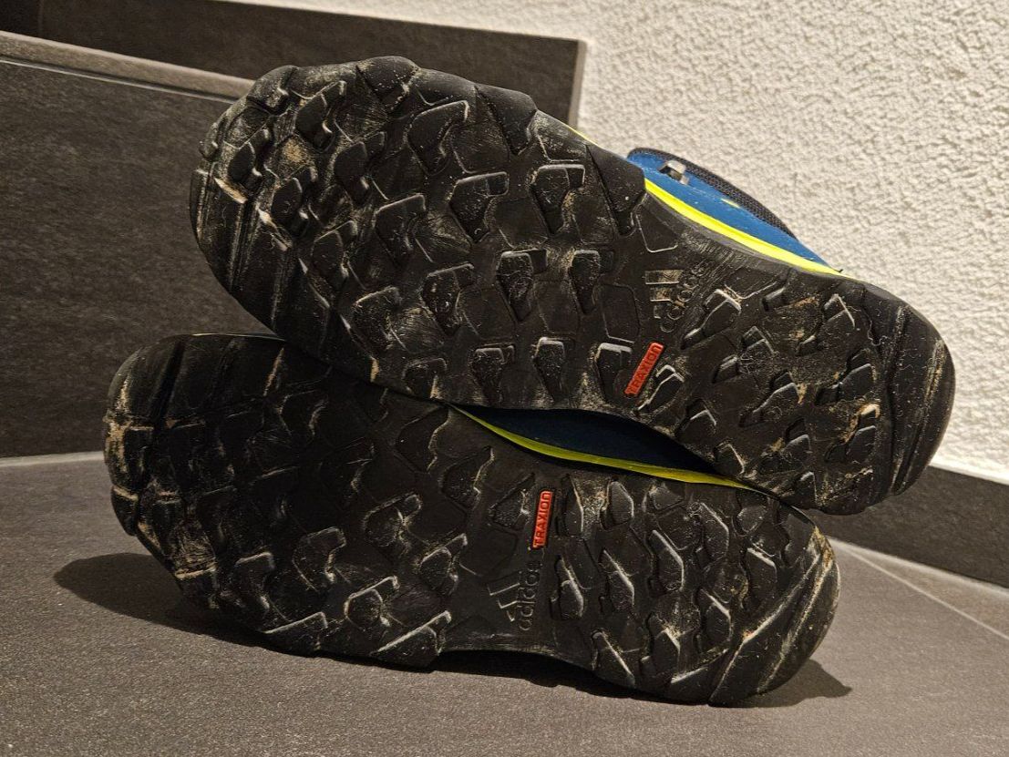 Adidas Scarpe per ragazzi: Tolle Wanderschuhe Adidas Terrex gr. 36 2/3 – Usato da Balgach venduto da silvia2030 4