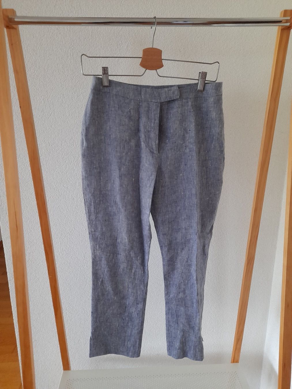 Tara Jarmon Pantalons: Pantalon Tara Jarmon – D'occasion à Mont-sur-Lausanne par Pioutch