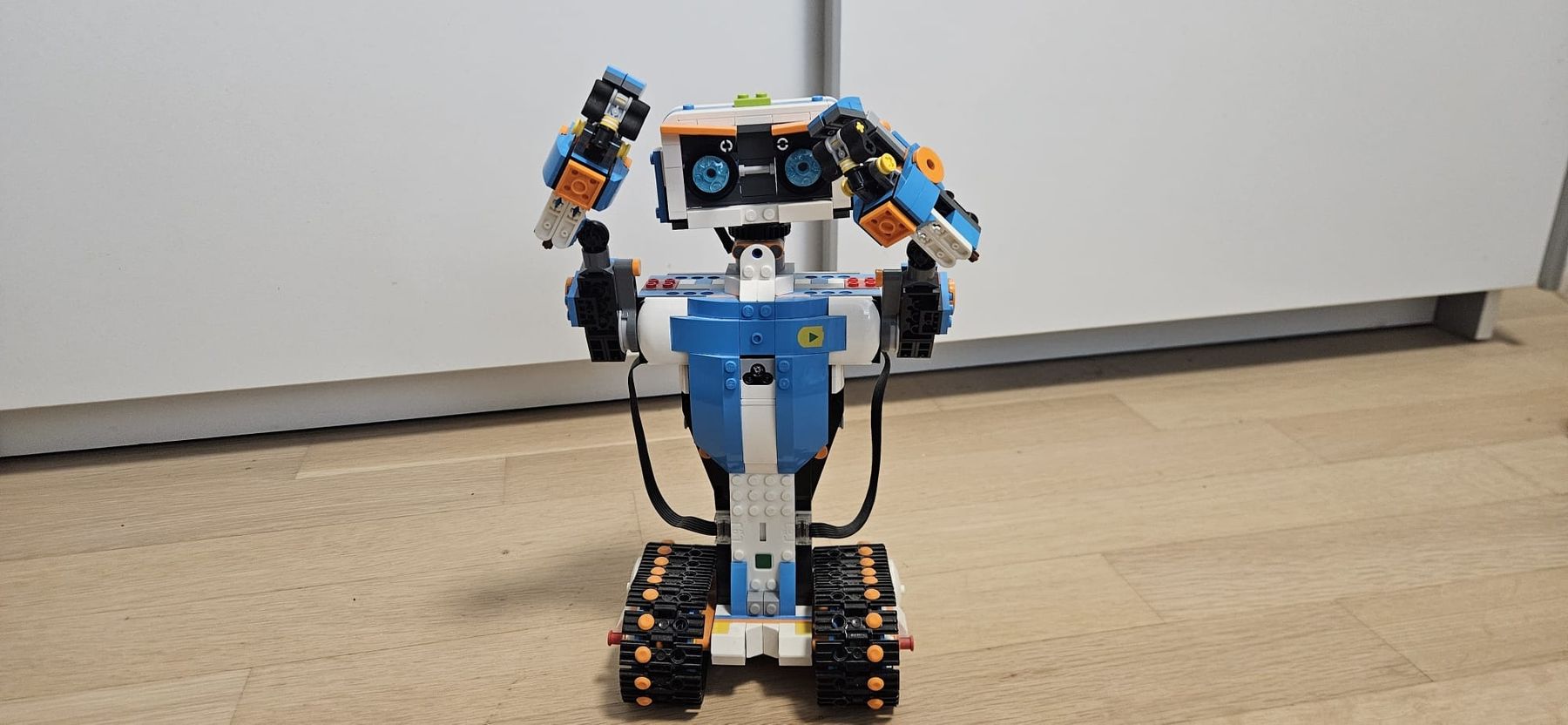 Lego Kit di costruzioni: Lego Boost 17101 – Usato da Effretikon venduto da Albin7 1