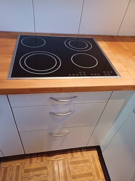 Cuisines complètes: Einbauküche komplett – D'occasion à Truttikon par ser_v78t 1