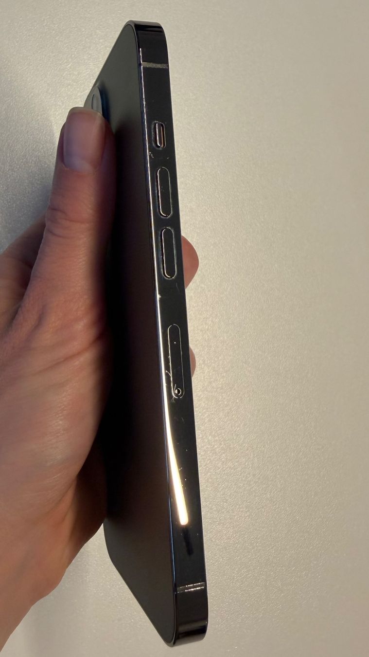 Apple Telefoni cellulari / Smartphones: iPhone 13 Pro 256GB Graphit – Usato da Baden venduto da vog_562d 5