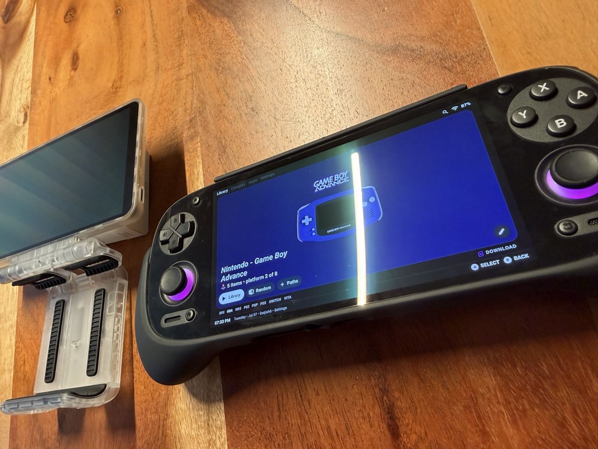 Retroid Konsolen: Retroid Pocket + Dual Screen Addon + Grip – Gebraucht aus Liestal von sja_6f6y 1