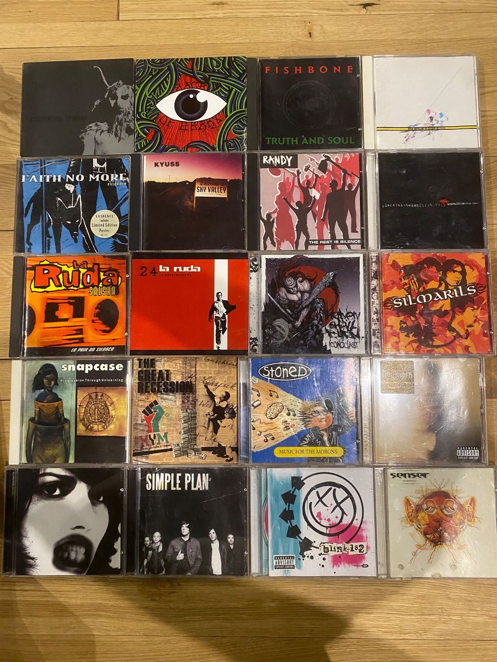 CD: 92 CD ROCK ALTERNATIF PUNK INDIE – Usato da Gals venduto da Diskopatshop 3