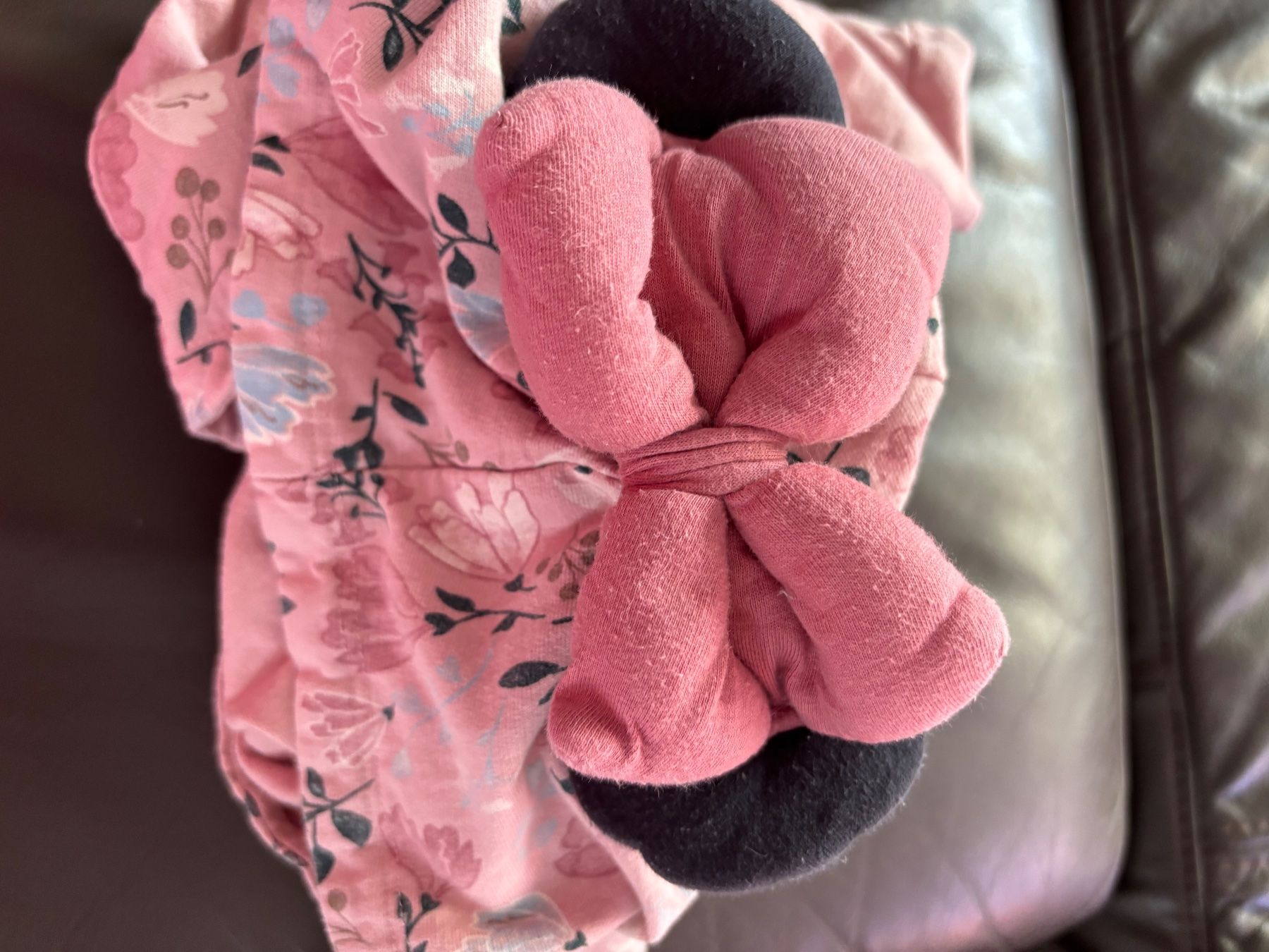 Disney Jacken & Mäntel: Minnie Mouse zip Hoodie Jacke 98 – Gebraucht aus Zollikon von d_grabher 2