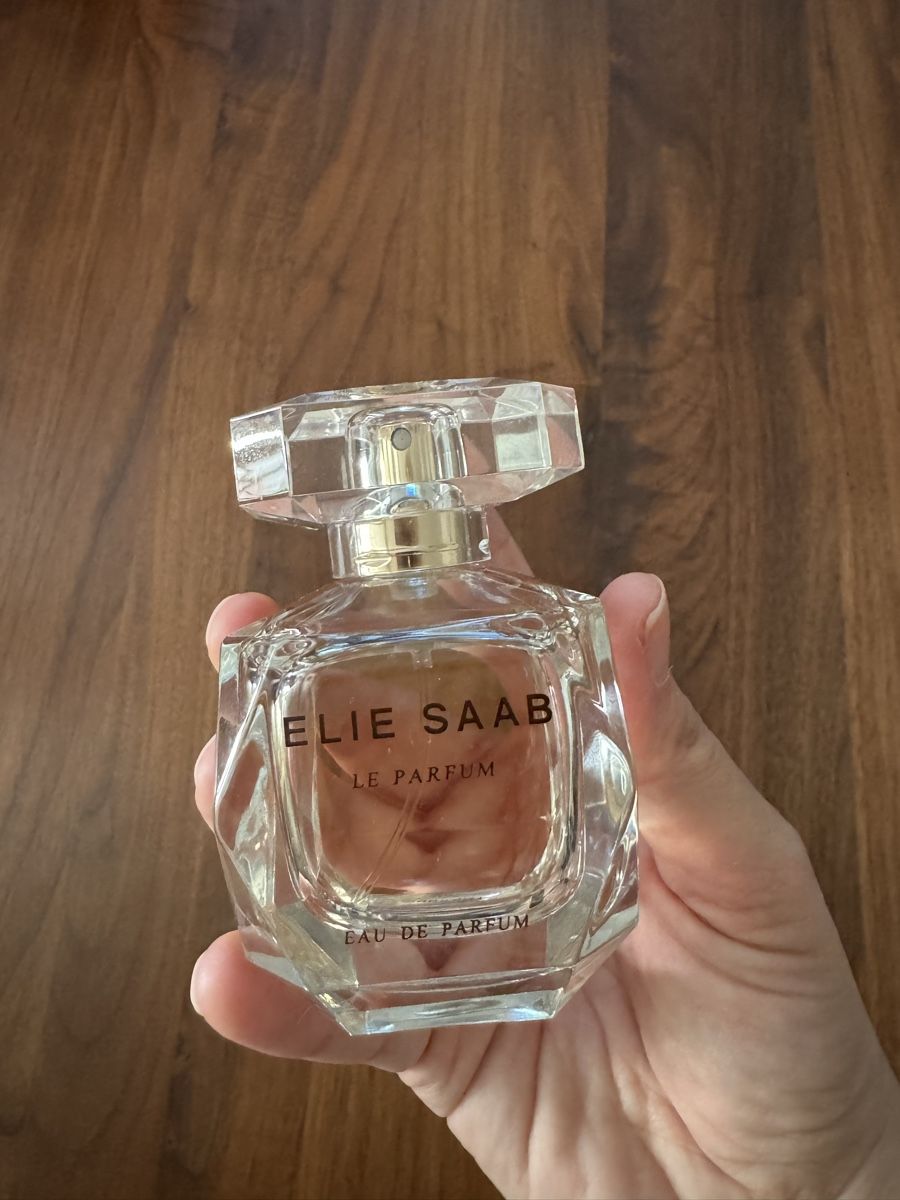 Elie Saab Parfum & Eau de Toilette: Elie Saab Le Parfum Eau de Parfum 50ml – Neu (gemäss Beschreibung) aus Zürich von yas_7vdk