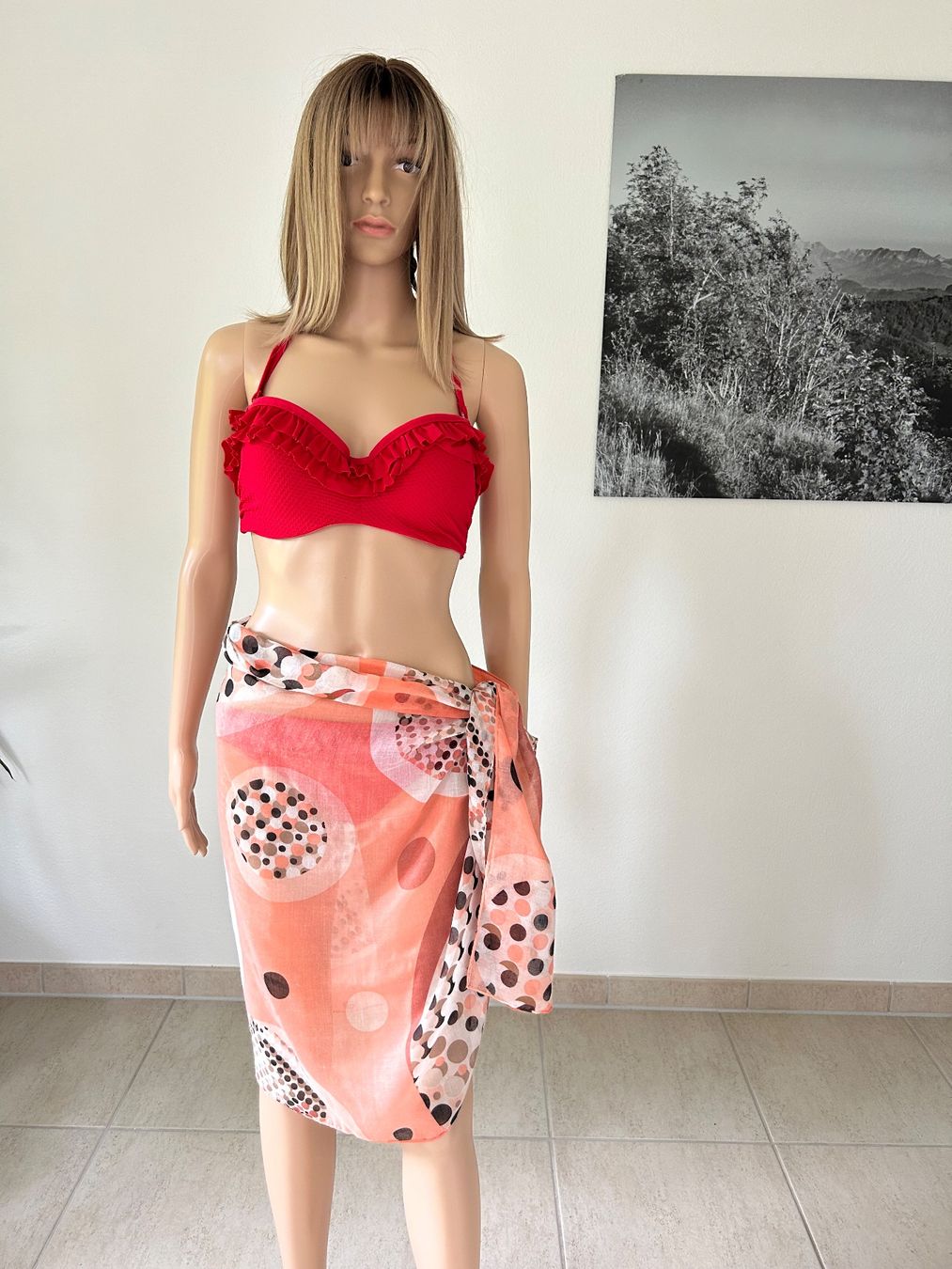 Foulard & Sciarpe: Chic peach scarf with geometric pattern. Stylish accessory – Nuovo (secondo la descrizione) da Saland venduto da ele_vc96