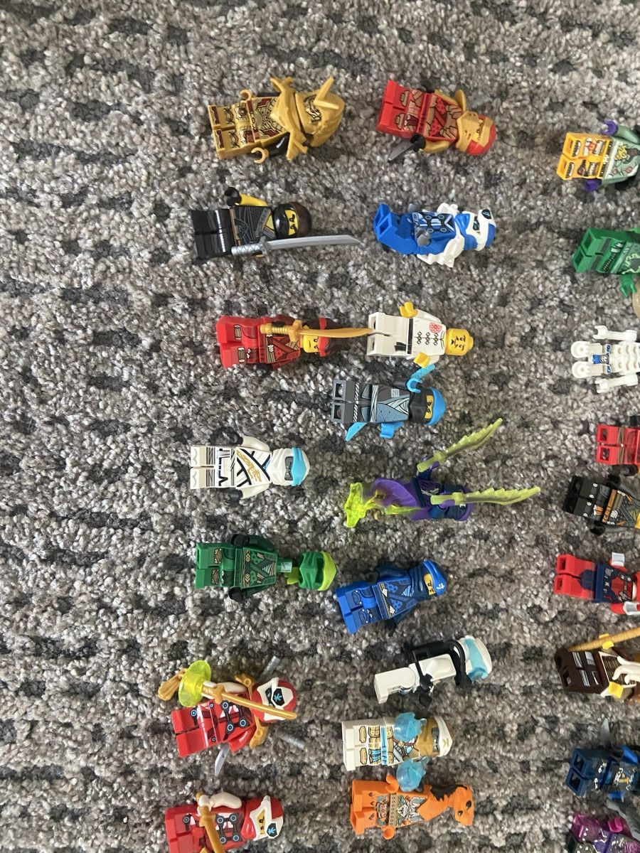 Lego Statuette: Riesige lego Figuren Samlung Einzelverkauf möglich – Usato da Unterentfelden venduto da MelG1 2