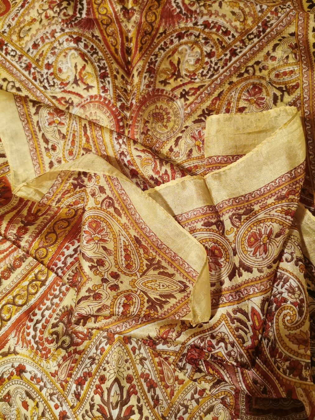 Foulards & écharpes: Damen Schal aus Seide – Neuf (Voir description) à Schlieren par vlalif 2
