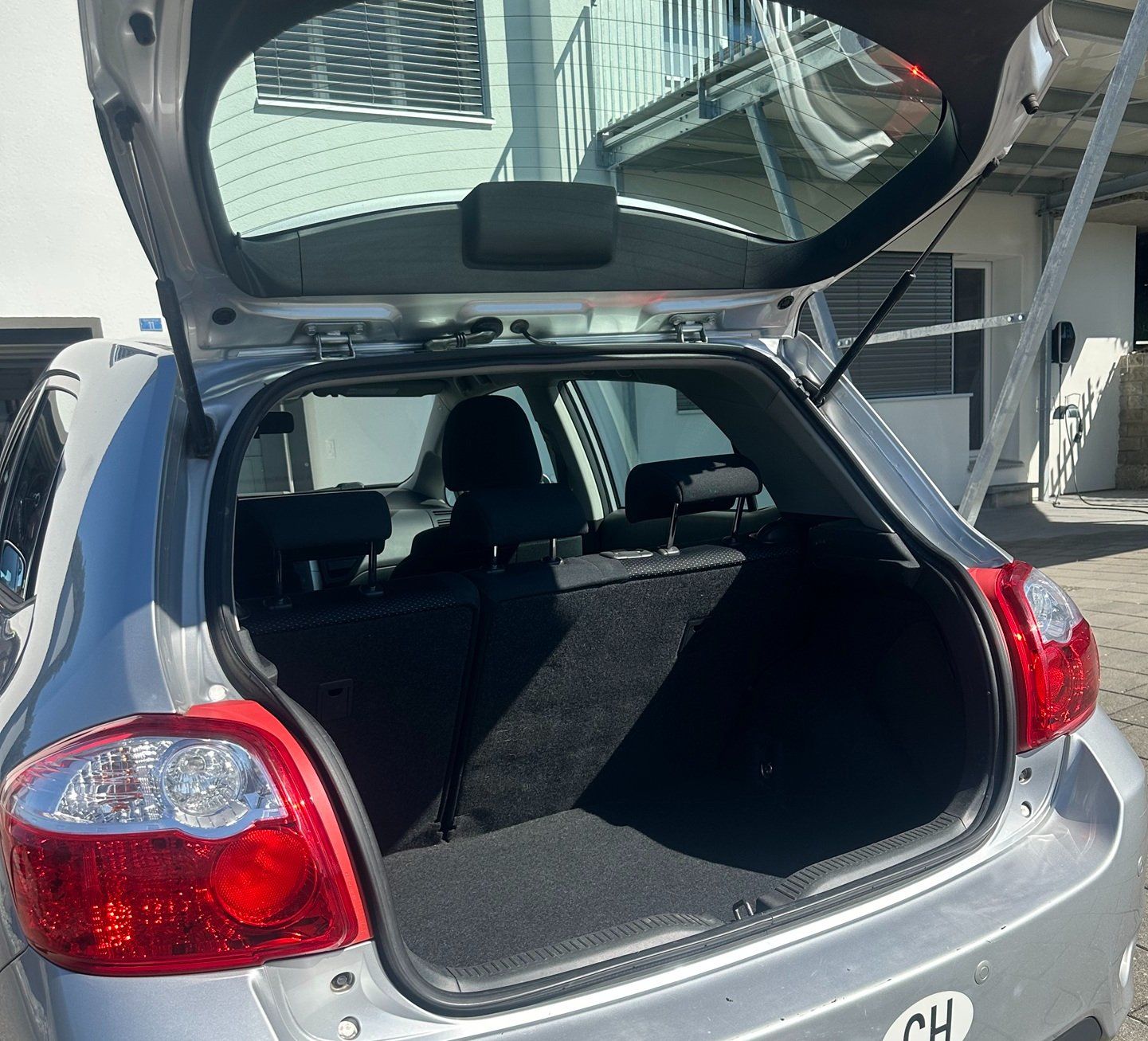 Toyota Automobili: Toyota Auris 1.6 – Usato da Hägglingen venduto da joys222 7