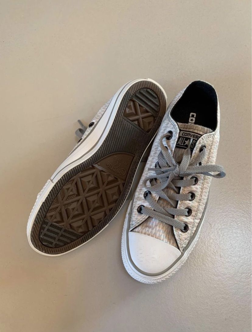 Converse Scarpe da uomo: Converse – Nuovo (secondo la descrizione) da Fiaugères venduto da lisalirali 1