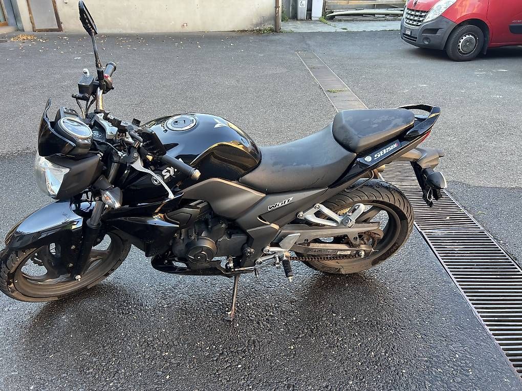 Strada: Sym Wolf 250 noire – Usato da Renens VD venduto da rez_vgb7 2