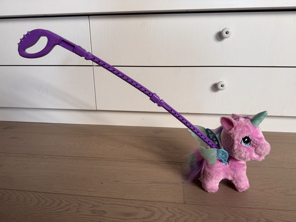 FurReal Giocattoli: Licorne interactive rose - Ailes qui bougent! – Usato da Cartigny venduto da Kaderix