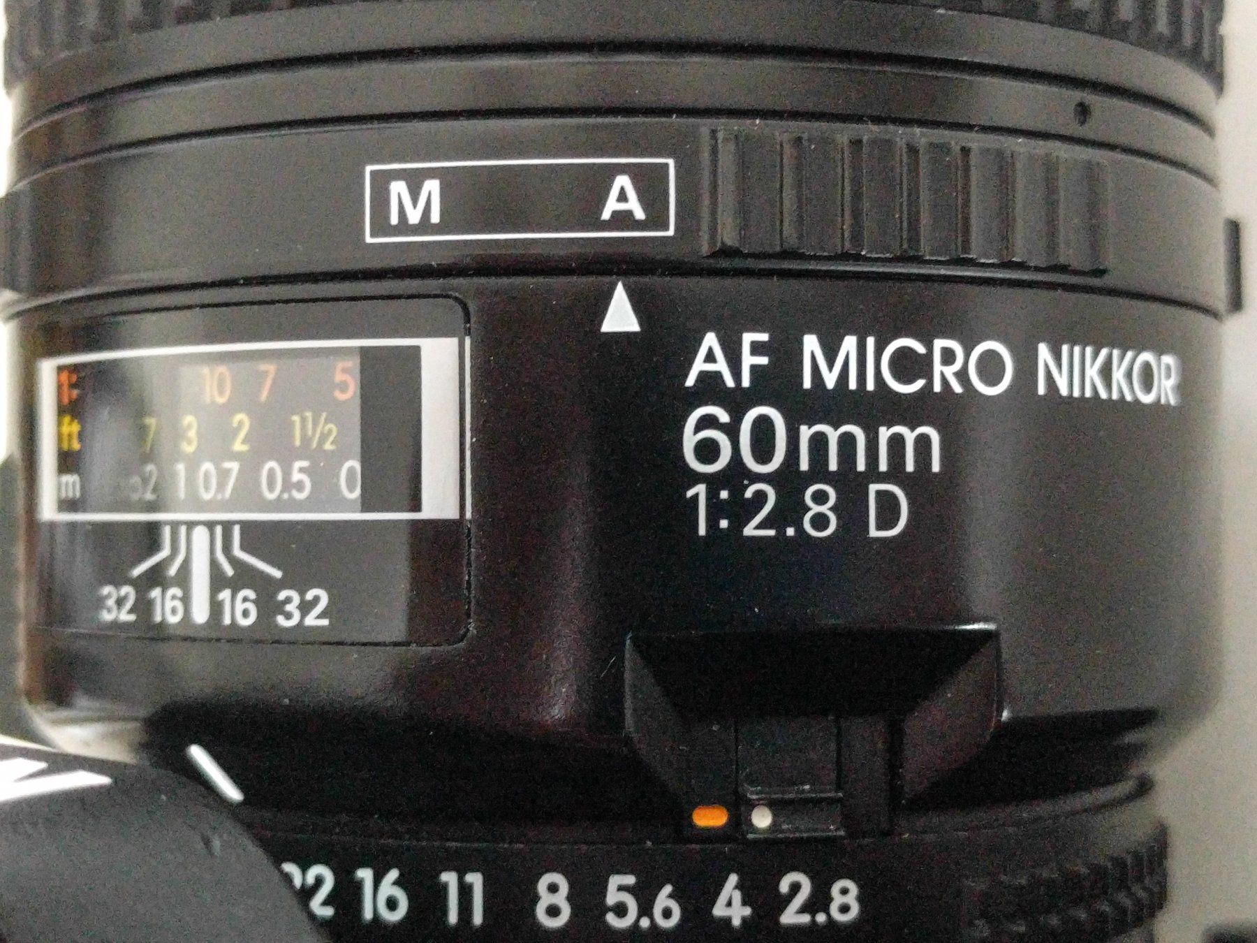 Nikkor Objectifs: AF Nikkor Micro 2.8/60mm D – D'occasion à Zürich par J2O 2