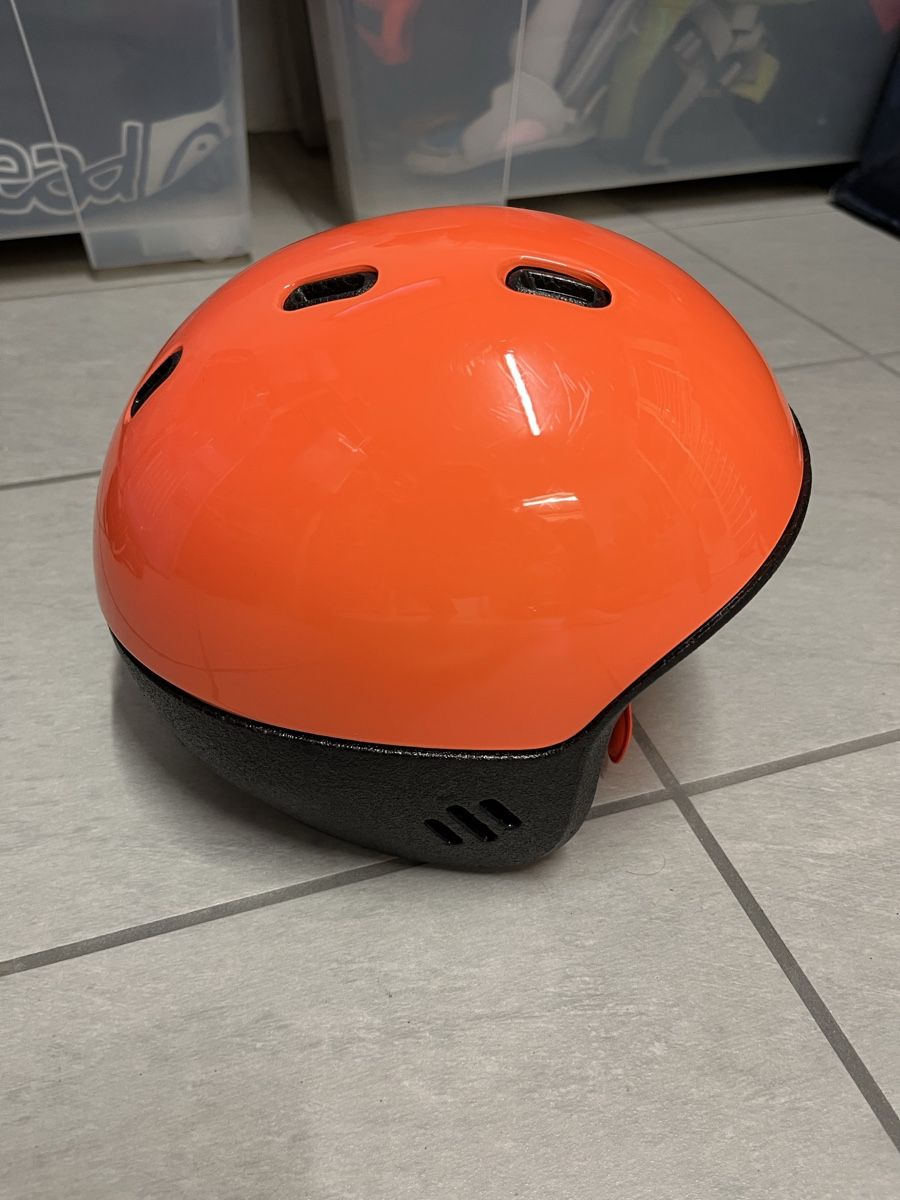 Decathlon Caschi: Kinderskihelm – Nuovo (secondo la descrizione) da Büren an der Aare venduto da anj_2tpn 2