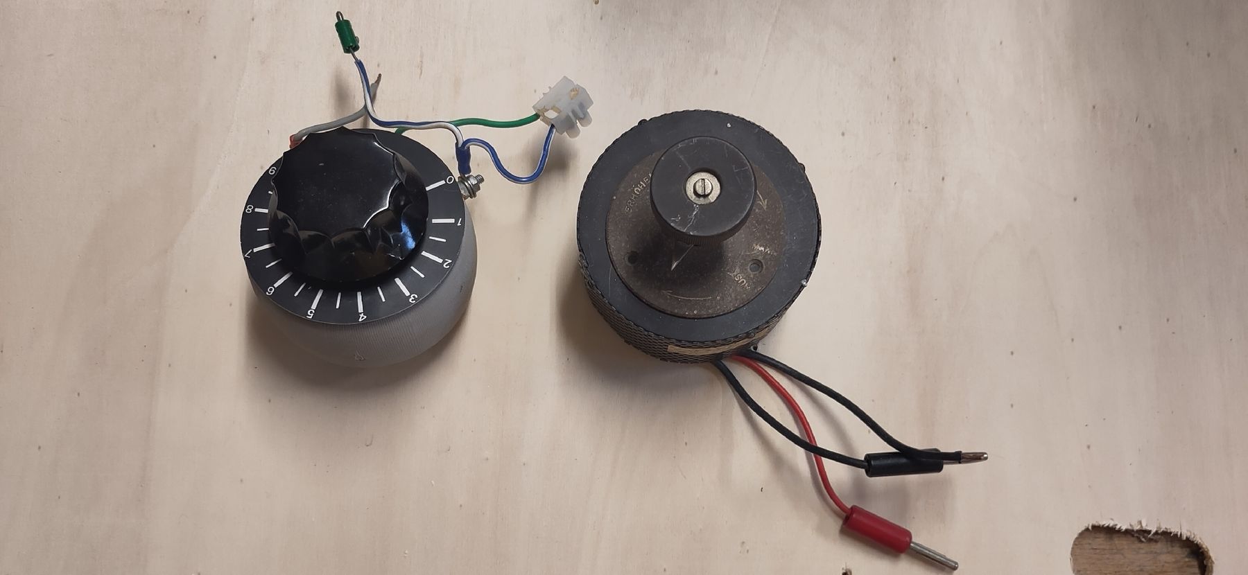 Siemens Composants électroniques: Potentiometer Stufenschalter – D'occasion à Liebefeld par robi15blue