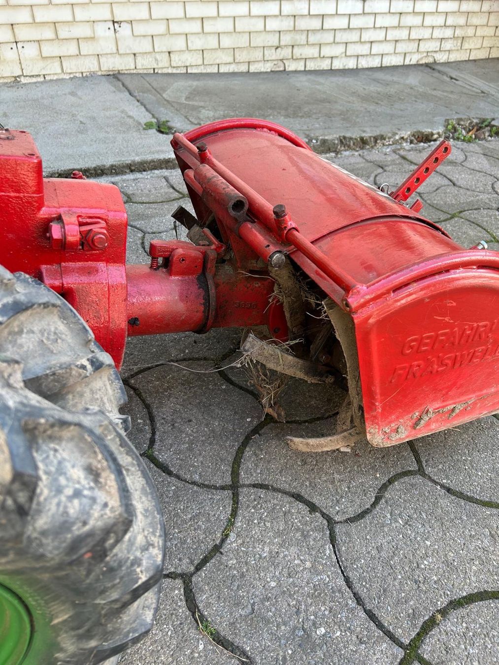 Aebi Tutte le macchine: Aebi AM 15a mit Bodenhacke – Difettoso da Ursenbach venduto da stutz97 6