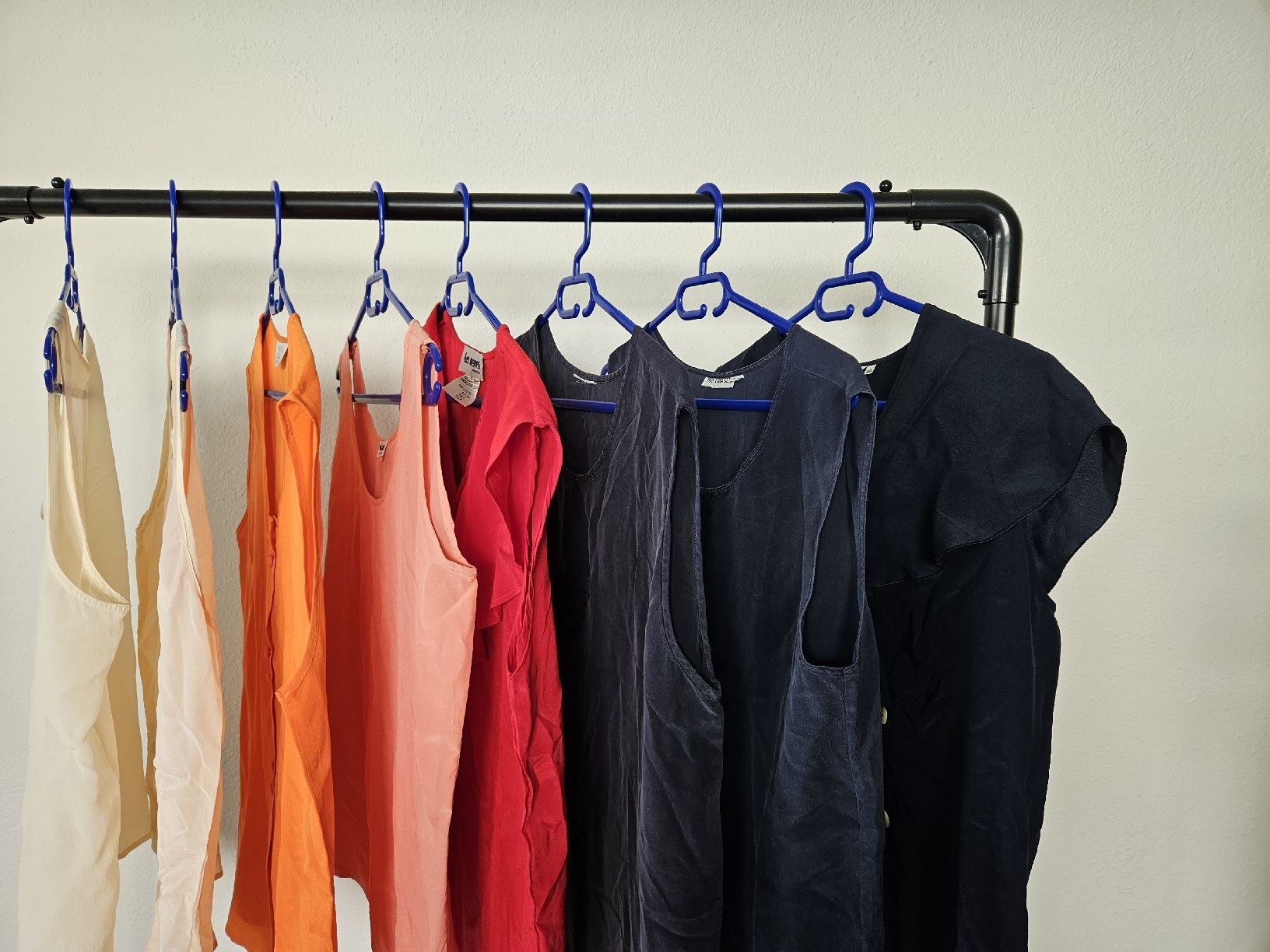 Top: 8 Stk. Vintage 100% Seide Seidentops "mixed" M-XL  – Usato da Zürich venduto da Mme.Sora 2
