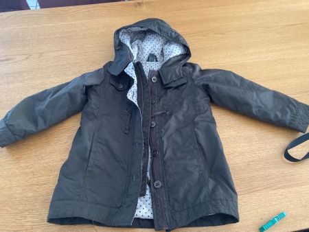 Lange Winterjacke Grösse 110, braun