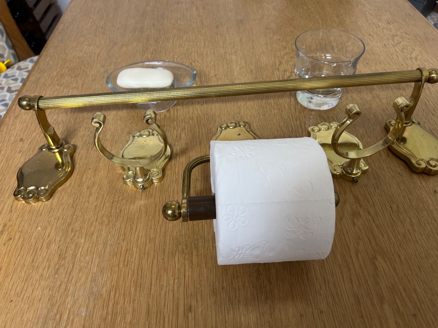 WC: Badezimmer Accessoires Set Messing 4-teilig Vintage – Gebraucht aus emmen von ricoides 1