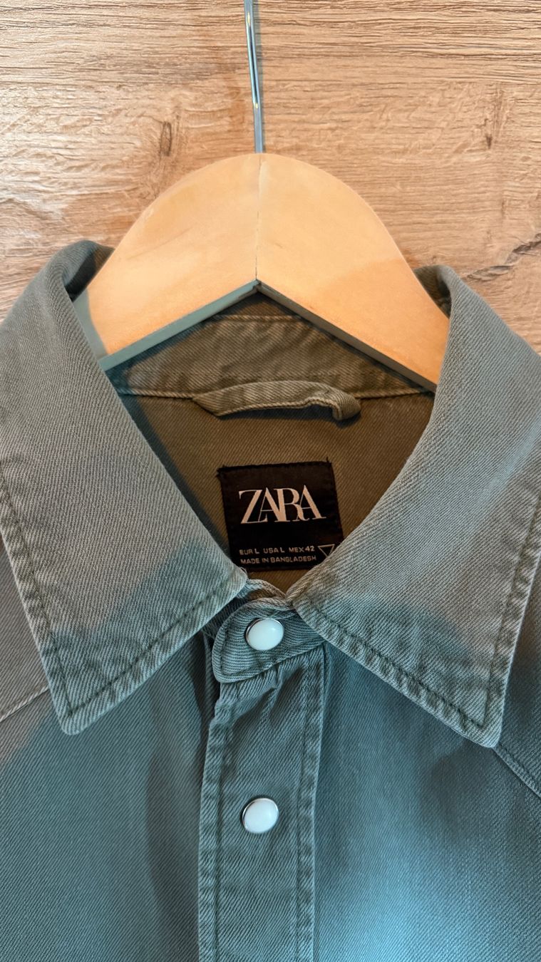 Zara Camicie: Zara Jeanshemd Olive Grösse L – Usato da Schaffhausen venduto da davidxjames 2