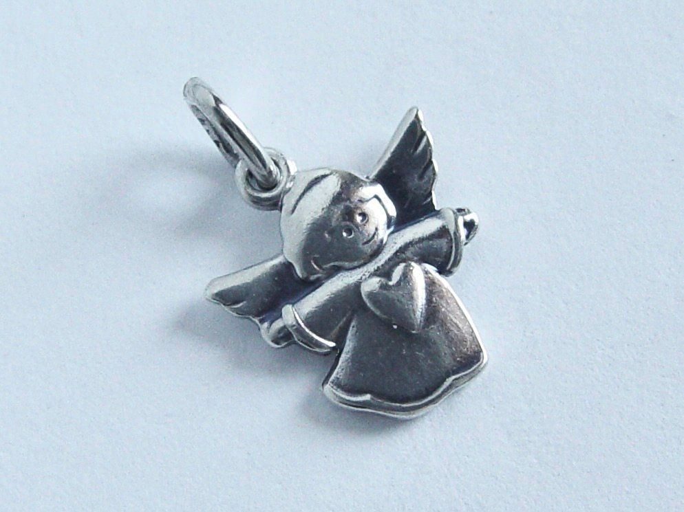 Anhänger: Kleiner Schutzengel mit Herz, Silber 925 – Gebraucht aus Henggart von gernli 2