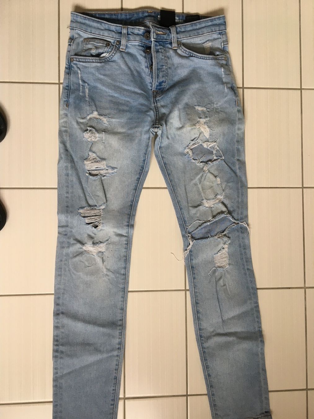 Pantaloni: Jeans 172 – Usato da Arth venduto da Vrecam51