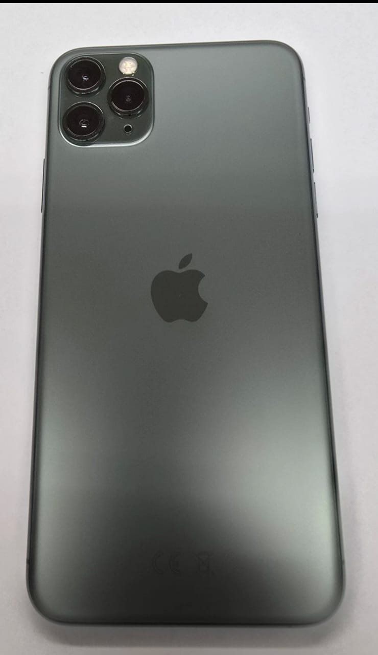 Apple Telefoni cellulari / Smartphones: iPhone 11 Pro Max 256GB Top Zustand – Usato da Luzern venduto da MobiStore11 1