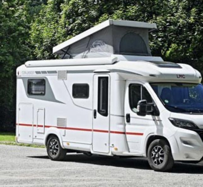 LMC Camping Fahrzeuge: Super Angebot  LMC Cruiser V649 mit Hochdach – Gebraucht aus Orpund von Rhodes0