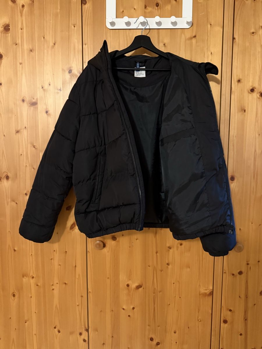 H&M Jacken: Winterjacke – Gebraucht aus Hinwil von jen_z8kr