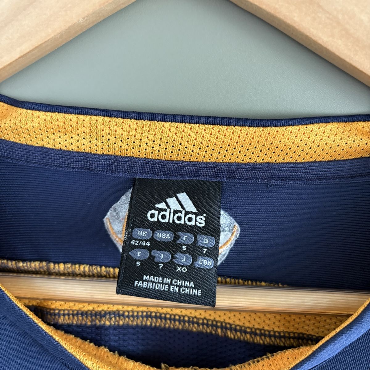 Adidas Canottiere & Pantaloni: Ajax Amsterdam Trikot Adidas Training – Usato da Winterthur venduto da LaBodega 4