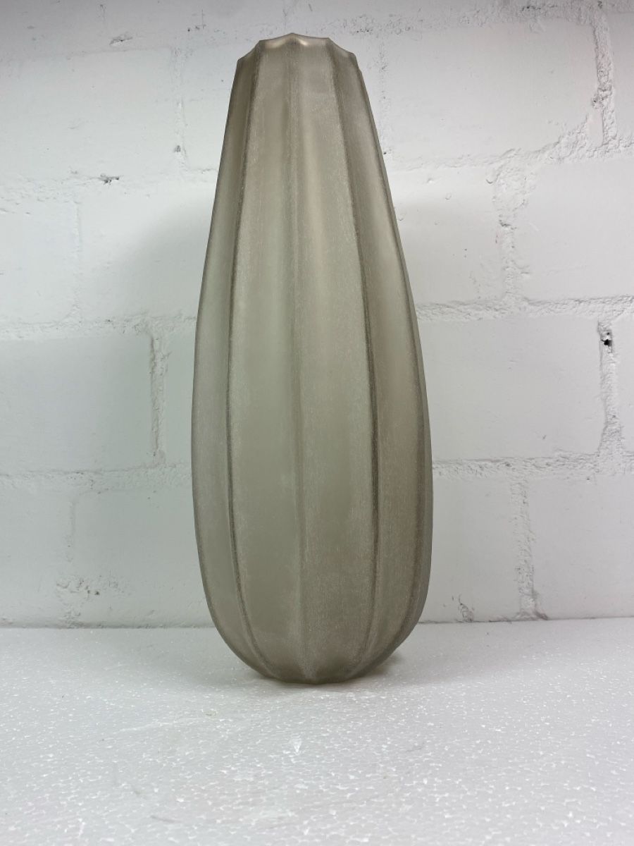 Vase & Récipients: Graue Vase mit Rillenstruktur neu 45 cm – D'occasion à sursee par trilli-tralli 5