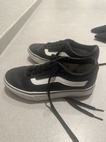 Schwarze Leder Optik Vans