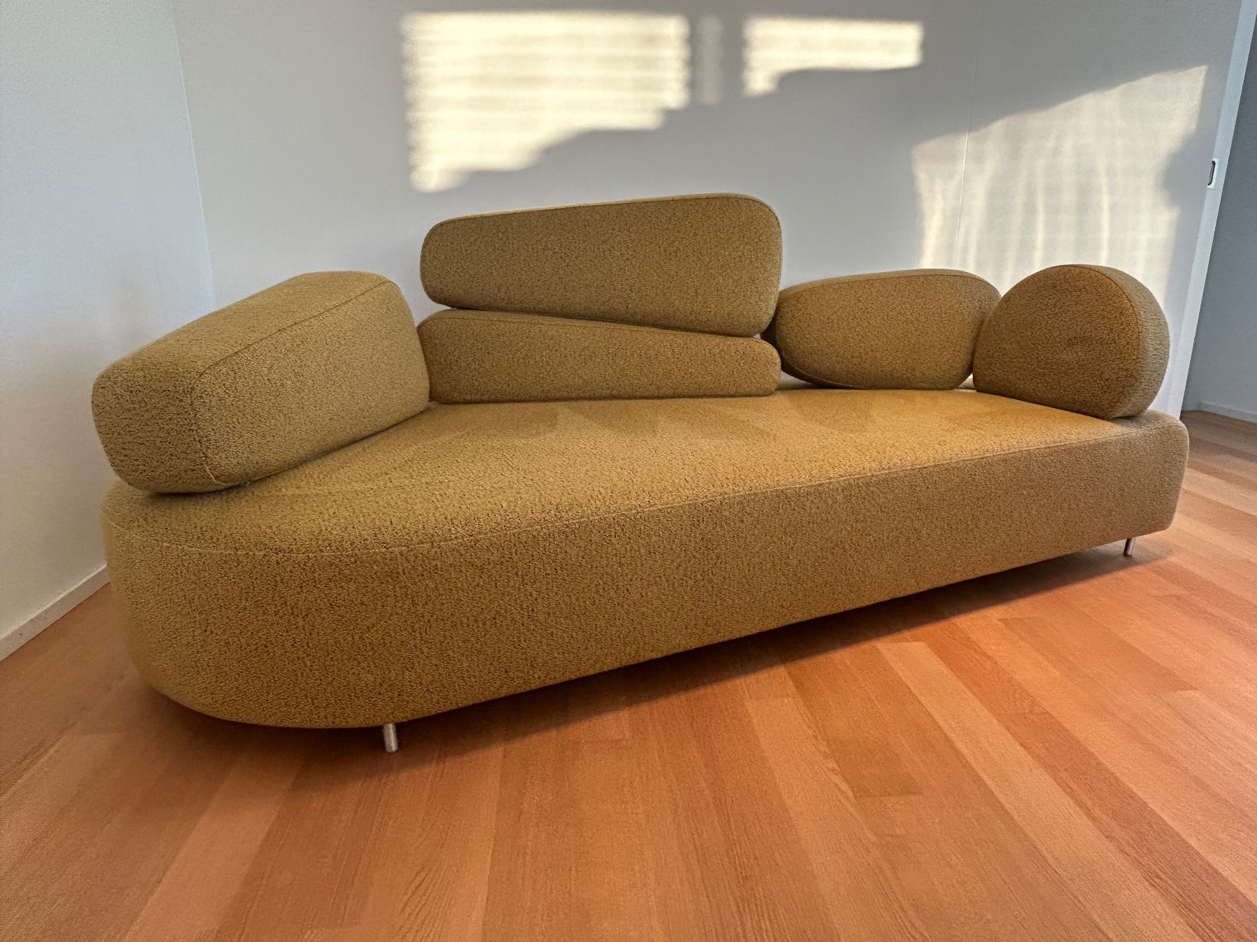 Brühl Divani: Brühl Mosspink Sofa – Usato da Kloten venduto da ukr 2