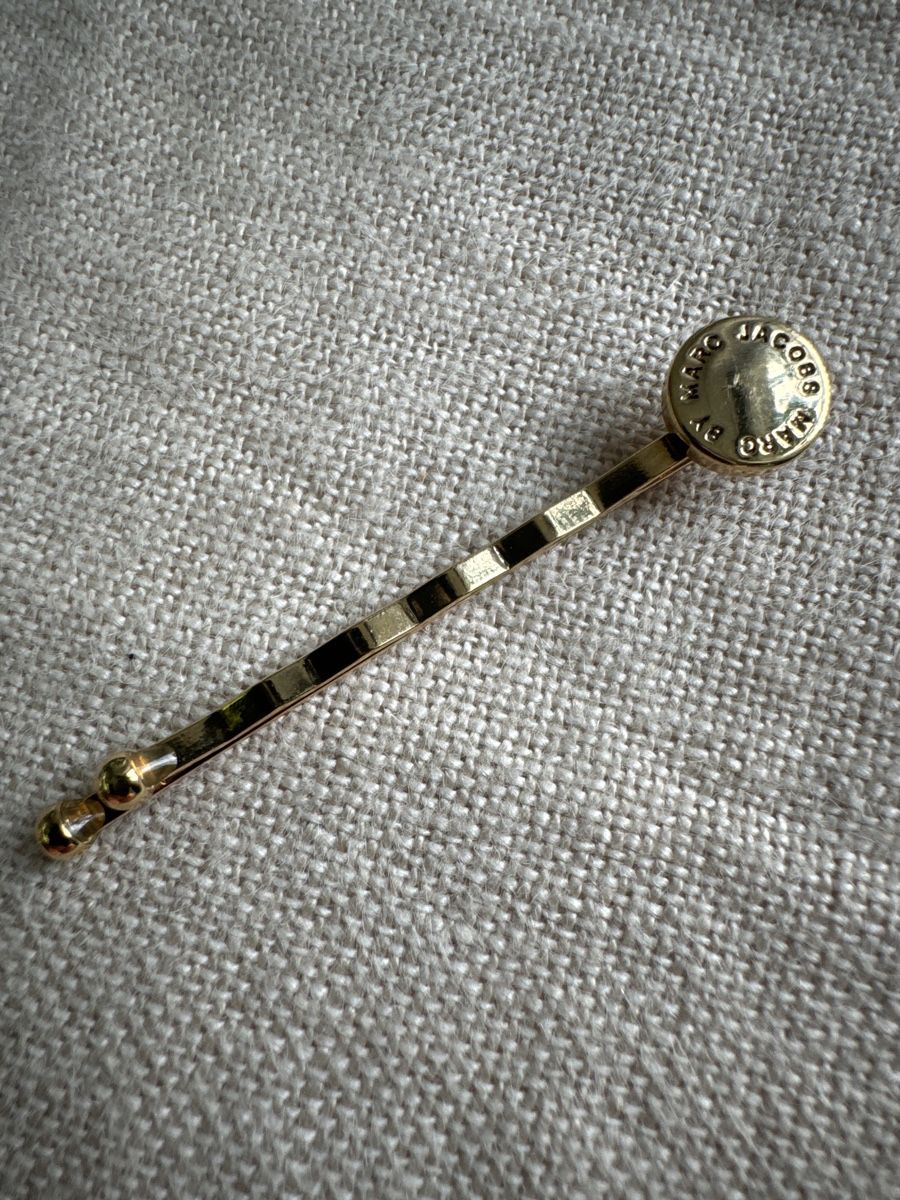 Marc Jacobs Accessori per capelli: Marc by Marc Jacobs Haarklammer goldig – Nuovo (secondo la descrizione) da Brütten venduto da Rod816