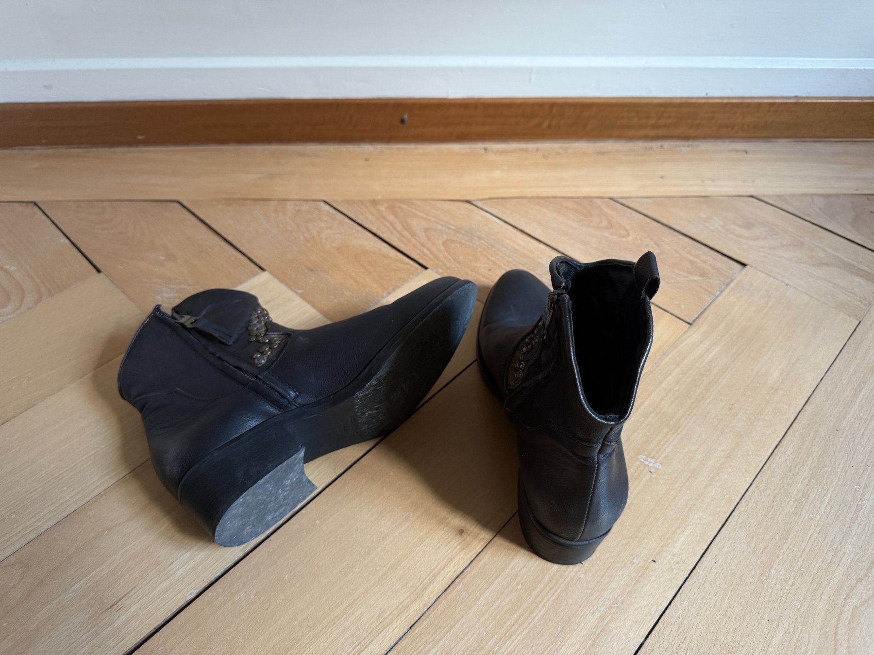 Scarpe da donna: ZOE - Leder Stiefelette schwarz 38 – Usato da Zürich venduto da Diazaio 3
