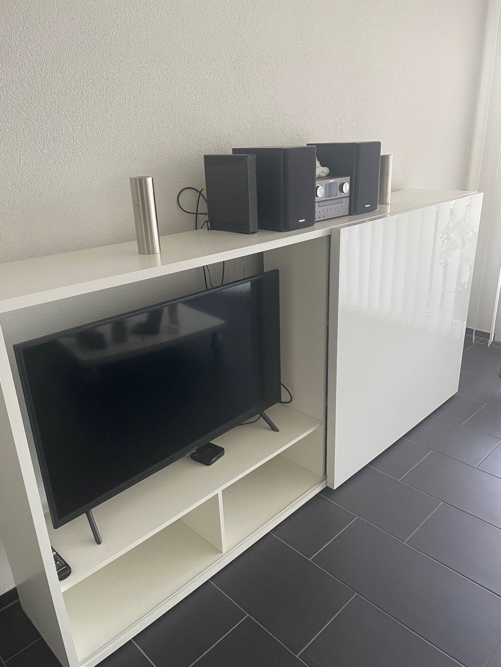 Mobili TV: TV Möbel hochglanz weiss – Usato da Neerach venduto da Asi20 1