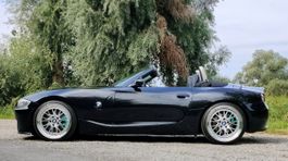 BMW Z4 Roadster 3.0si mit 265PS mit org. Sommer Alurädersatz