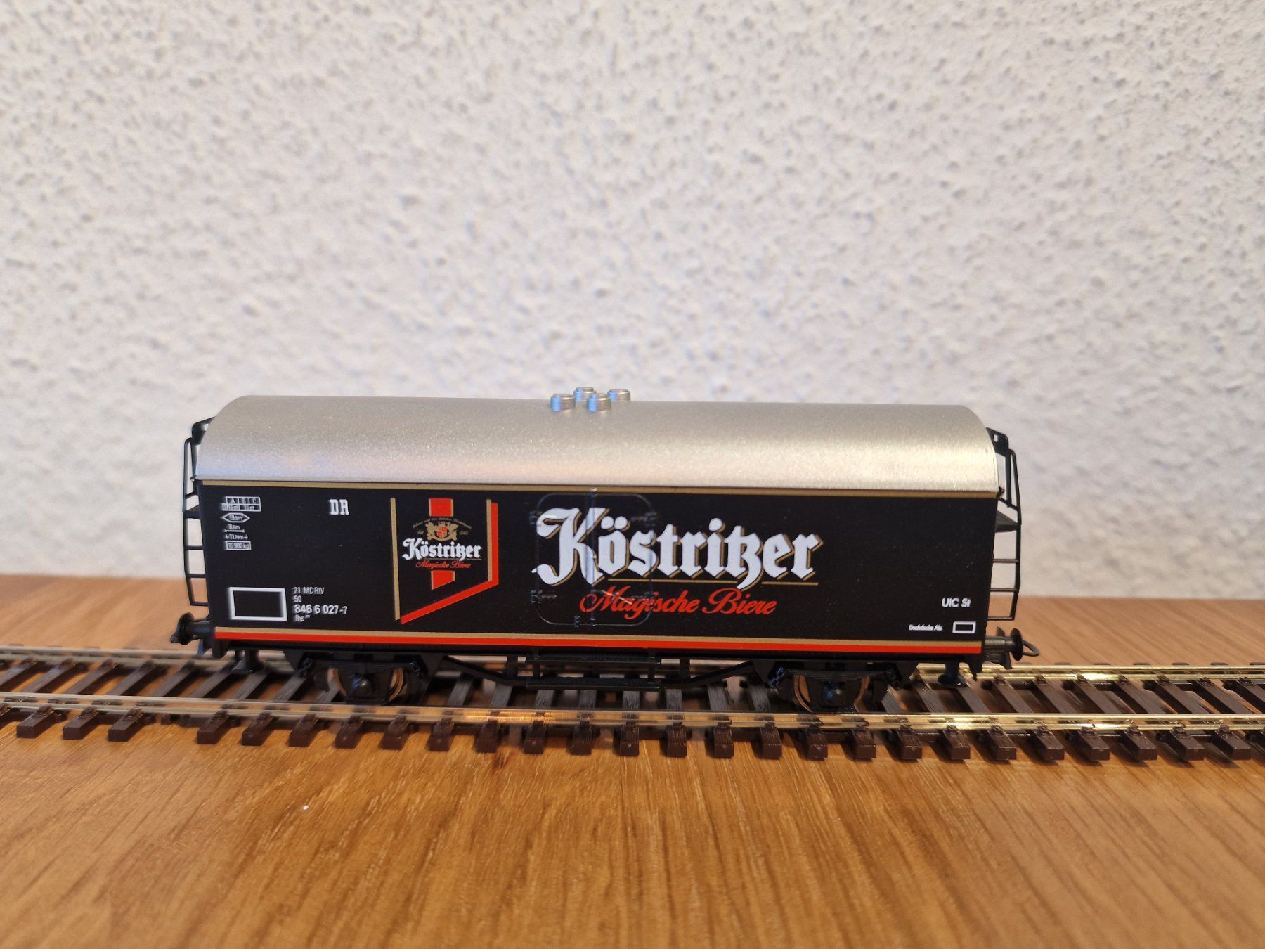 Roco Trains électriques: DR Bierwagen H0 – D'occasion à Matten b. Interlaken par lor_hr9w 1