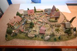 Modelbahnlandschaft Thema Bauerndorf HO ca 70x50 cm