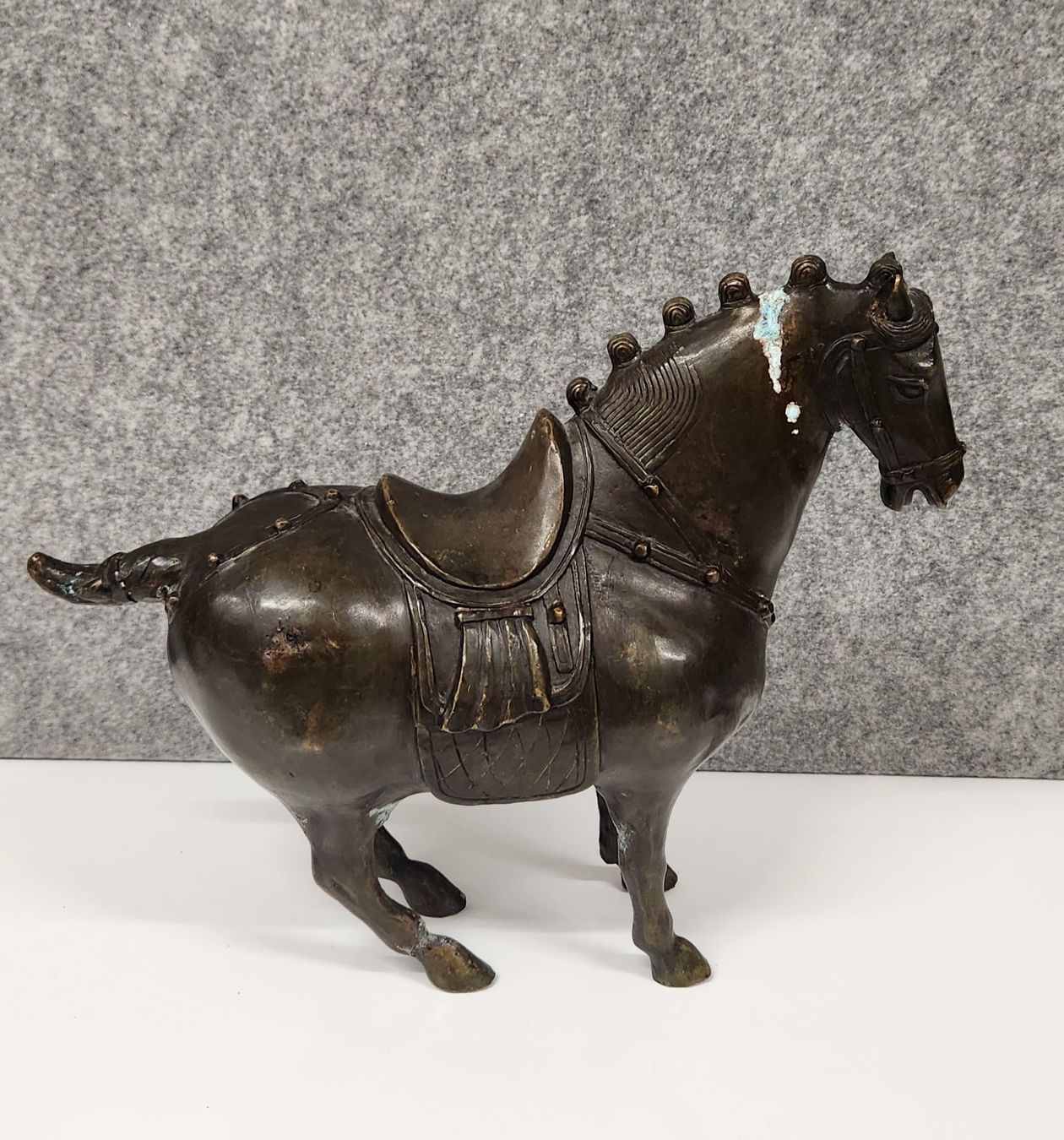 Statuette: Chinesisches Ming Pferd 2/6 – Usato da Wollerau venduto da CH8832
