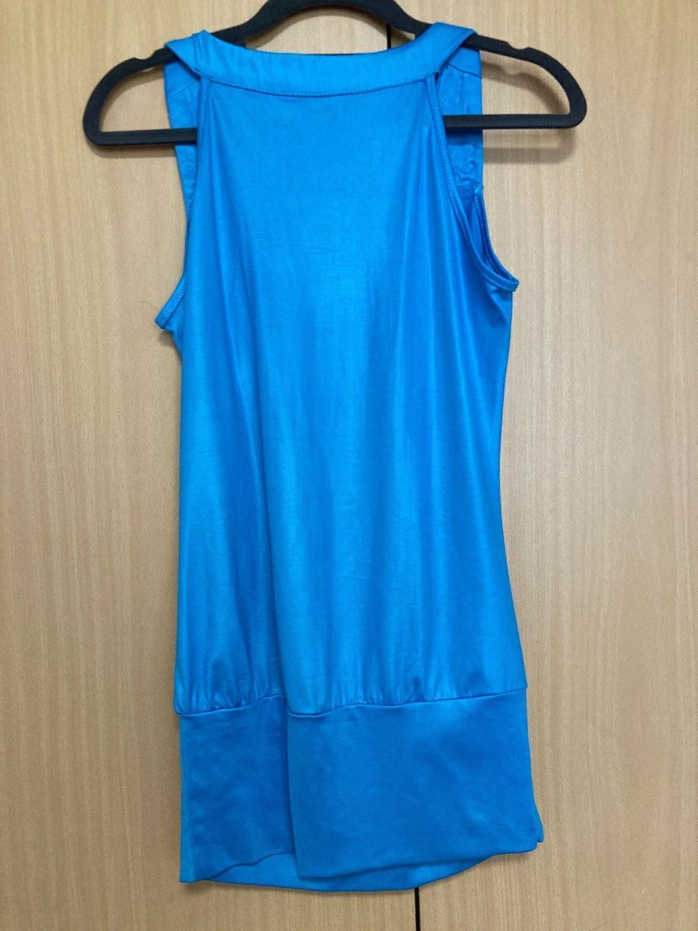 Top: Festliches blaues Top Gr. S – Usato da Thun venduto da Vans_98 1