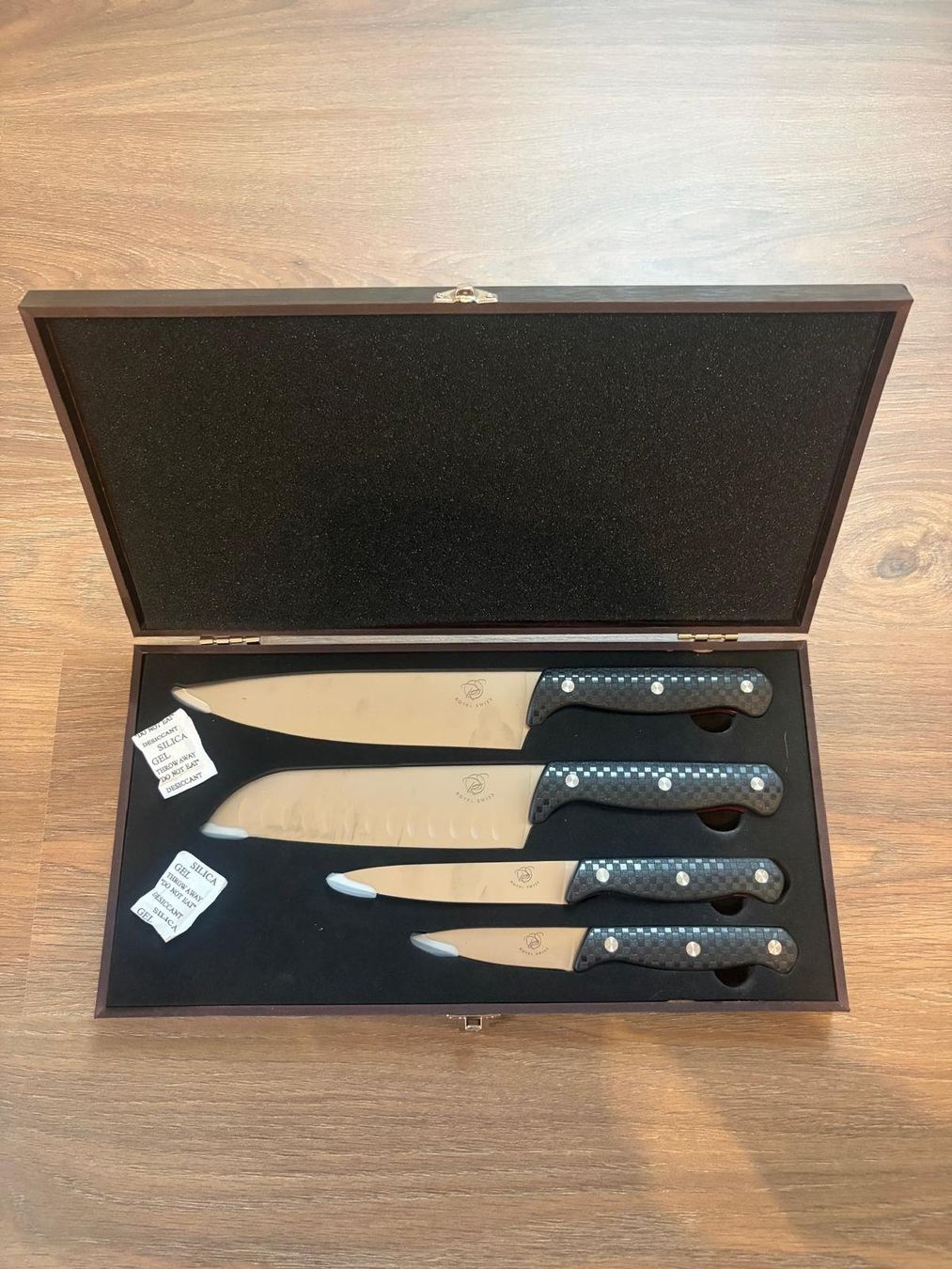Swiss Messer: Set couteaux Royal Swiss – Neu (gemäss Beschreibung) aus Môtiers NE von ElGreco3099