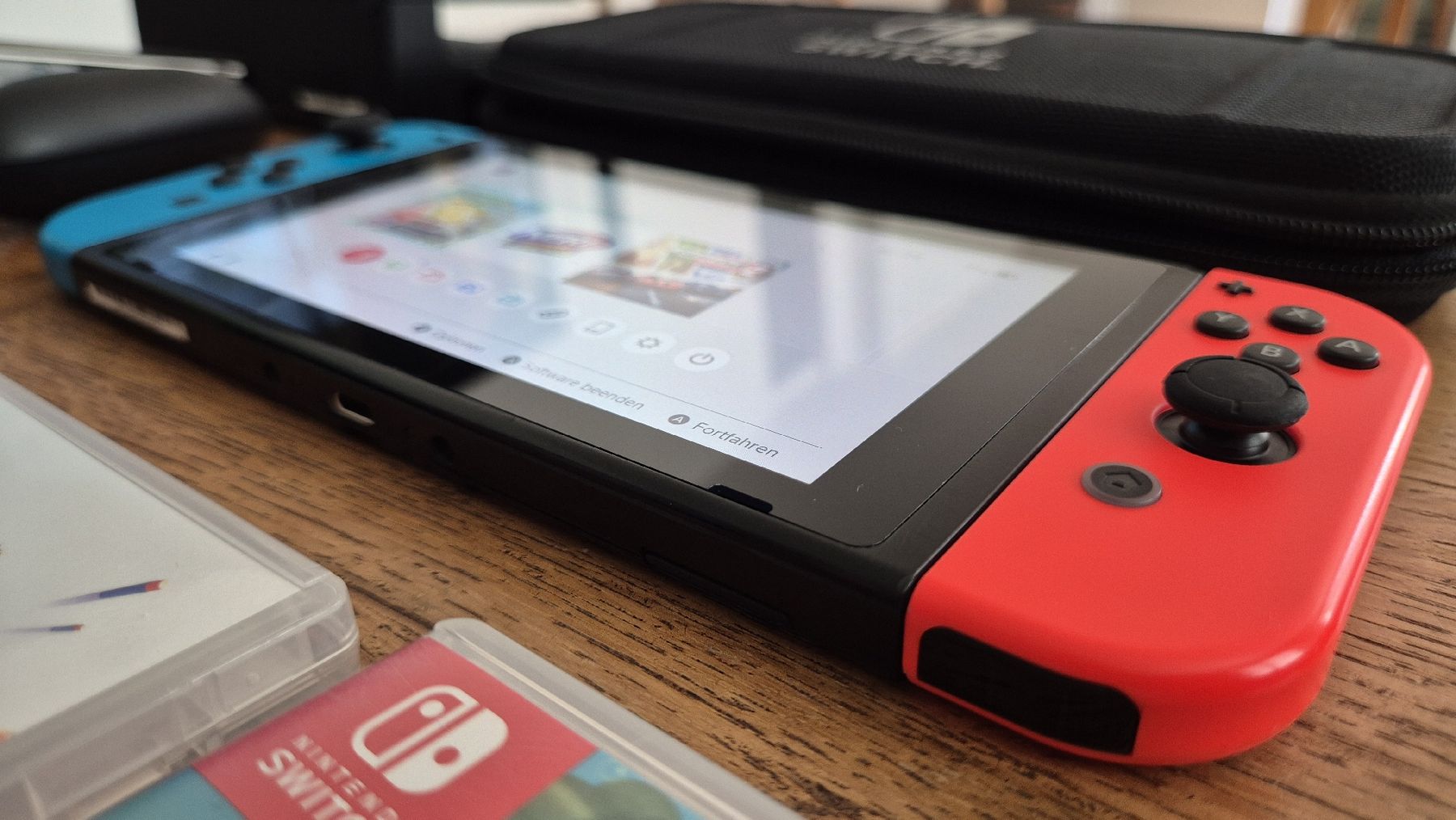 Nintendo Konsolen: Nintendo Switch V2 + 3 Spiele + Dock – Gebraucht aus Au SG von KonsoleWerk 2