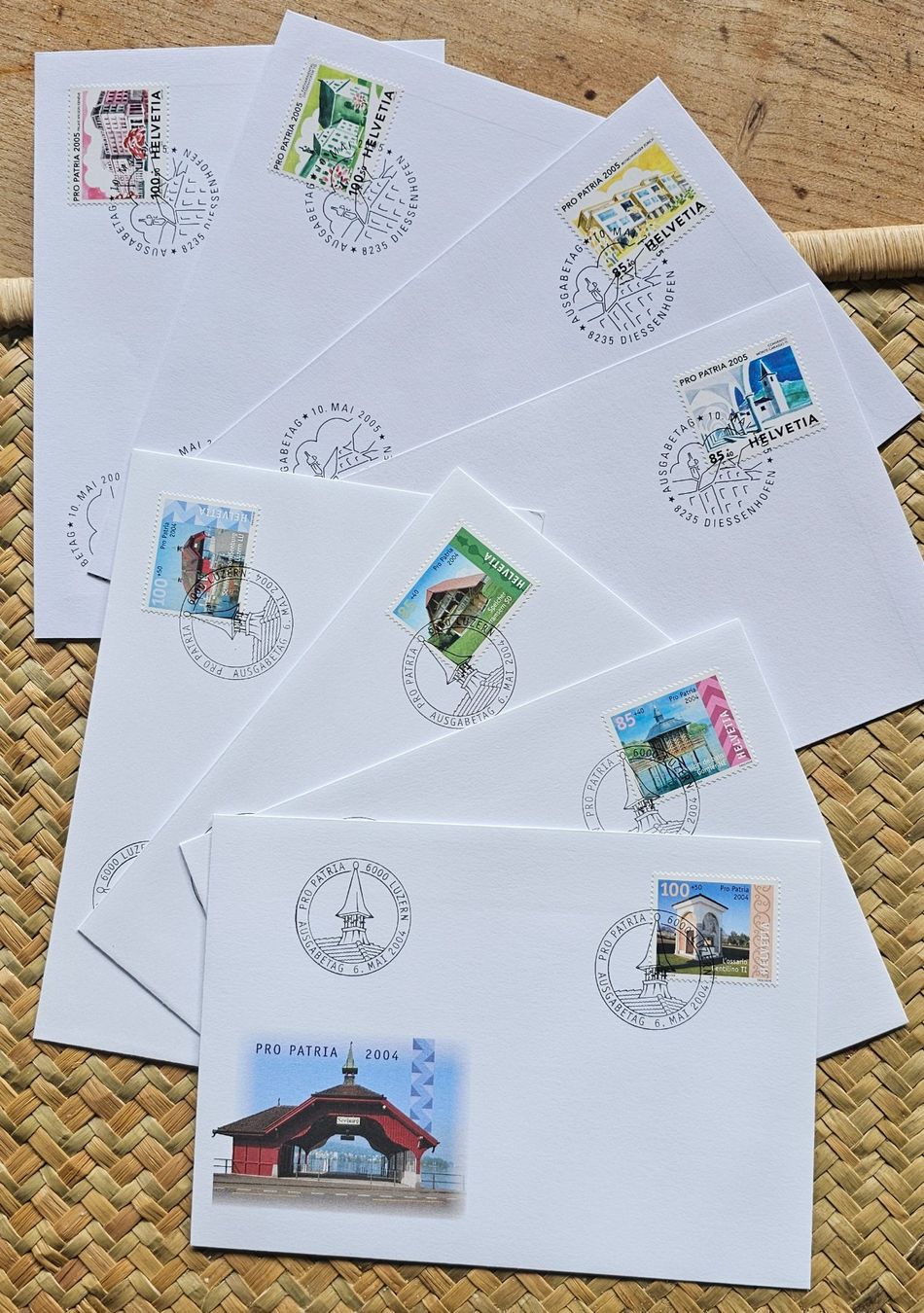 Tutti i francobolli: 8 FDC Pro Patria  Sätze 2004, 2005 – Nuovo (secondo la descrizione) da Les Valettes venduto da Nuba1