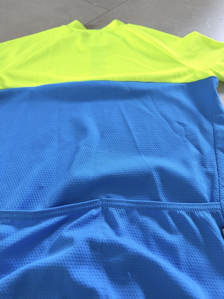 Canottiere & Pantaloni: Velo Trikot Gr. 152/158 – Usato da Brüttisellen venduto da Ayersa 3