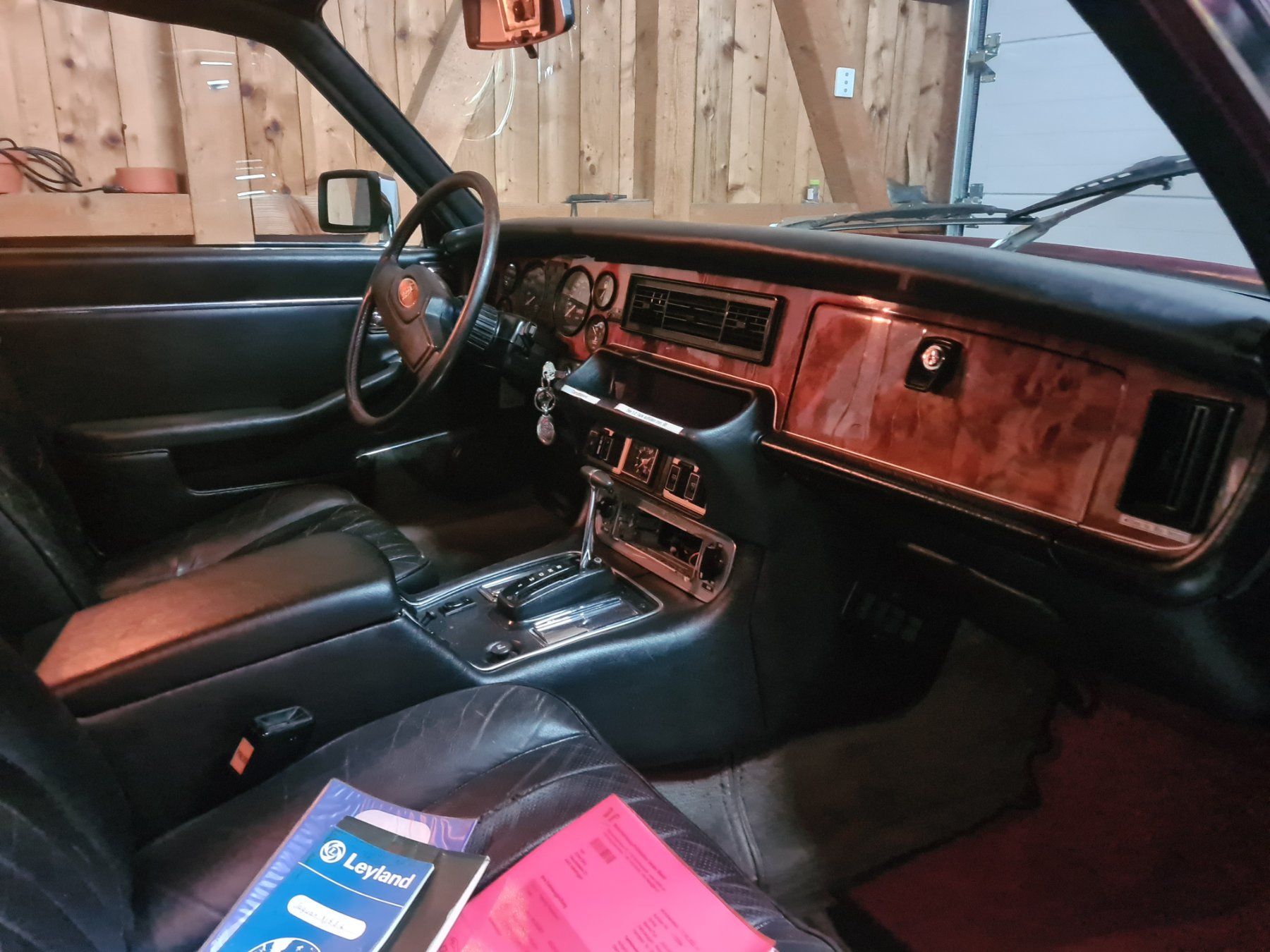 Jaguar Automobili: Jaguar XJ 12 Serie 3 – Difettoso da Häfelfingen venduto da SchoeflihofBinz 6